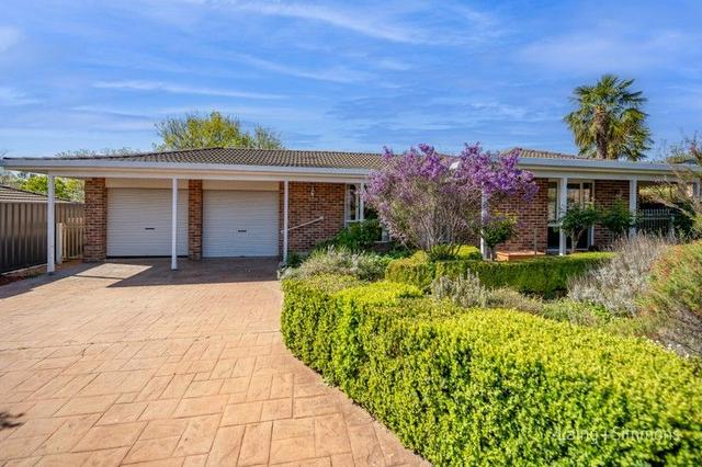 11 Anton Close, NSW 2350