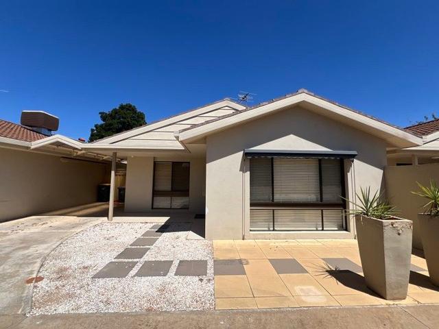2/267 Cureton Avenue, VIC 3500
