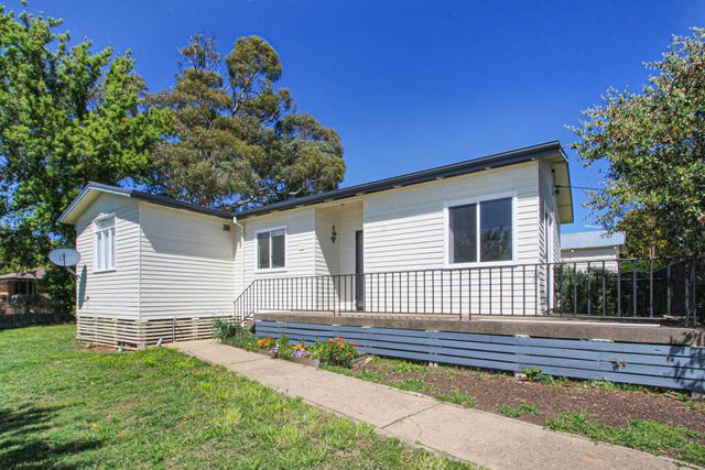 24 Namala Street, NSW 2630