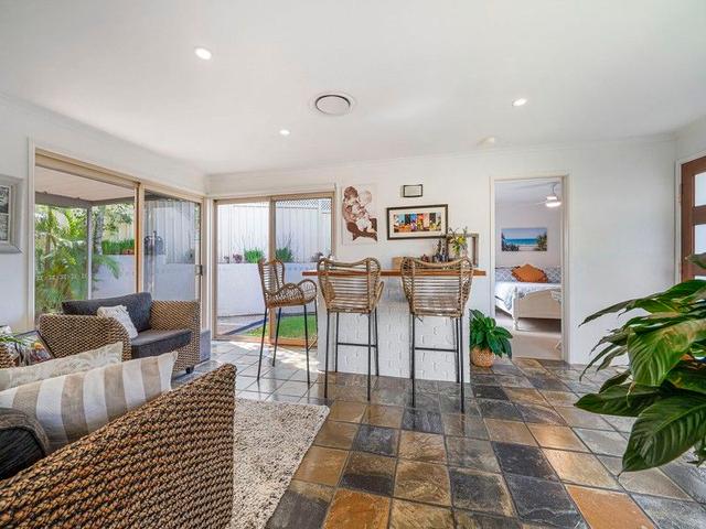 2 Correa Place, QLD 4557