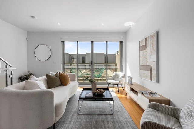 107/8-10 Barkly Street, VIC 3057
