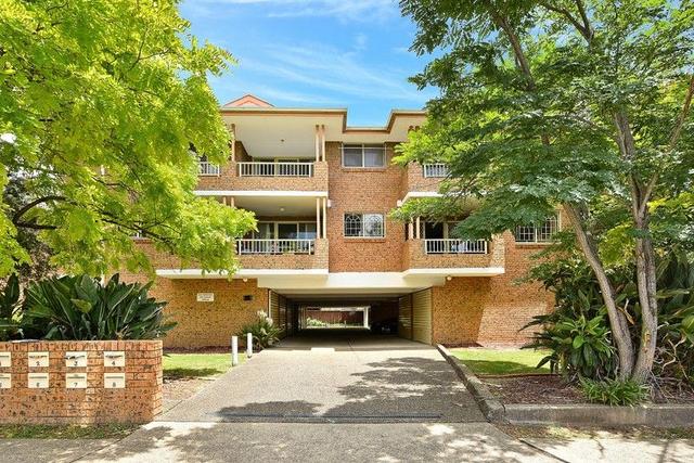 4/1-3 Dryden Street, NSW 2194