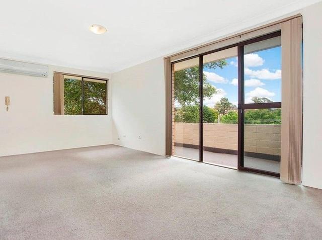 8/2 Linda Street, NSW 2077