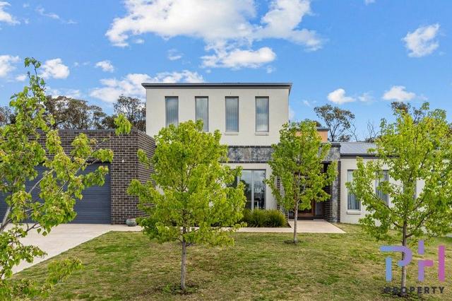 14 Poorinda Crescent, VIC 3555