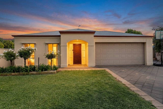 17 Plane Tree Drive, VIC 3500