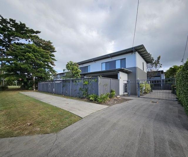2/379 Draper Street, QLD 4870