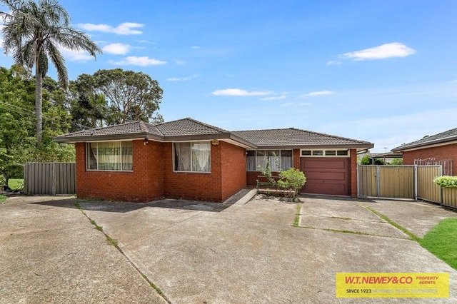 24 Glenbrook Crescent, NSW 2198