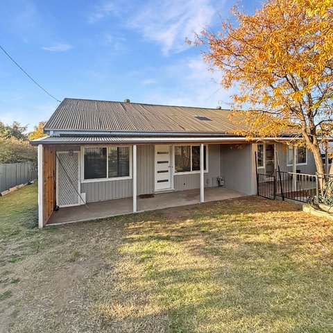 5 Barrack Street, NSW 2630