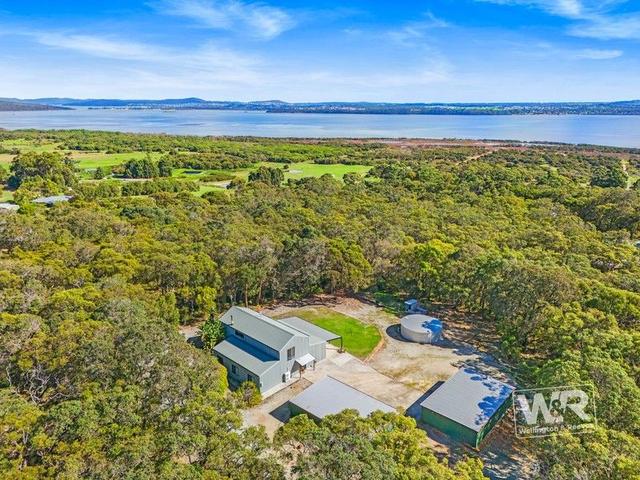 6 Henty Road, WA 6330