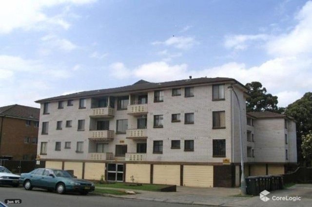 1/8-10 Goulburn Street, NSW 2170