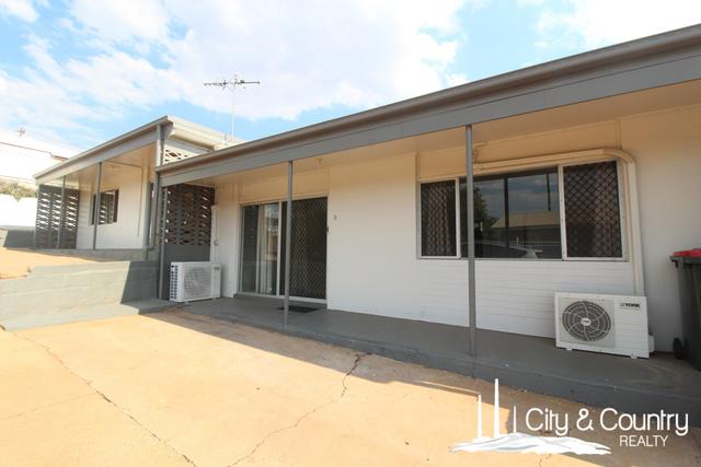 1-4/50 Fourth Avenue, QLD 4825