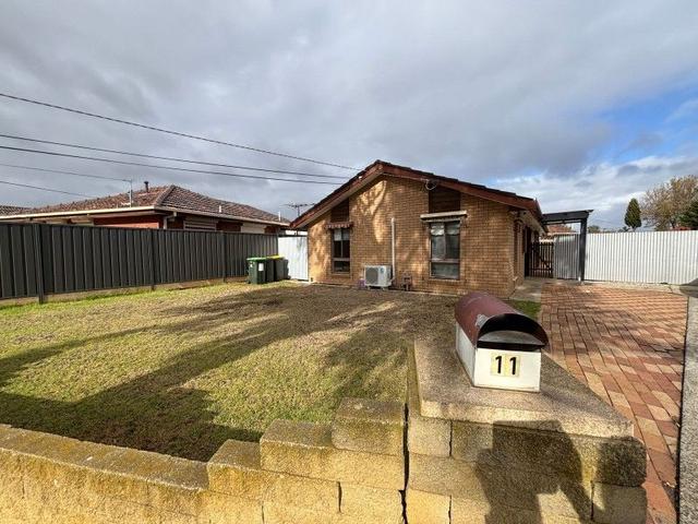 11 Valencia Court, VIC 3021