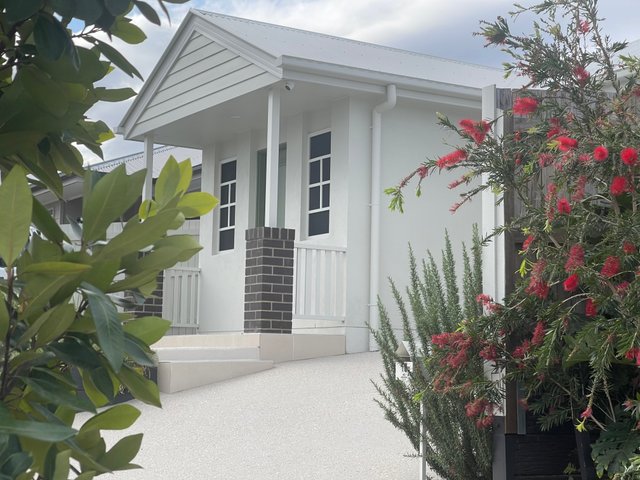 10 Waratah Street, QLD 4504