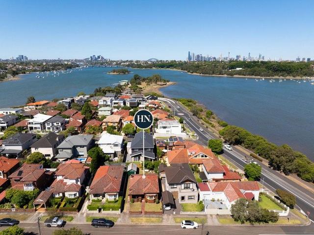 2 Nield Avenue, NSW 2046