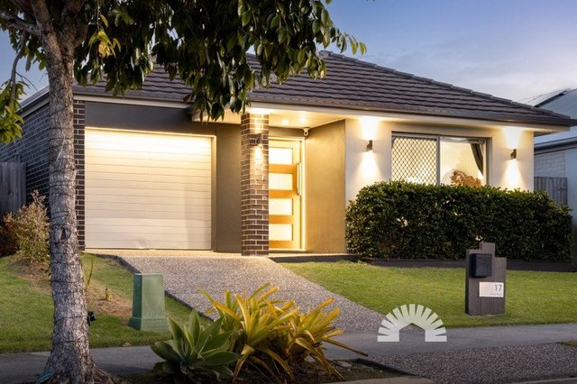 17 Stone Ridge Boulevard, QLD 4504