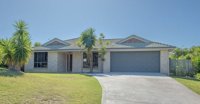 12 Jenolan  Court, QLD 4680