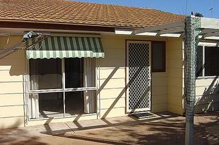 Rear yard (2005-09-08)