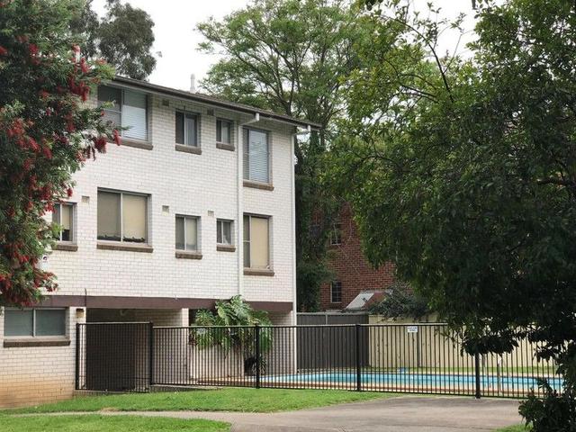 13/20 Paget  Street, NSW 2753