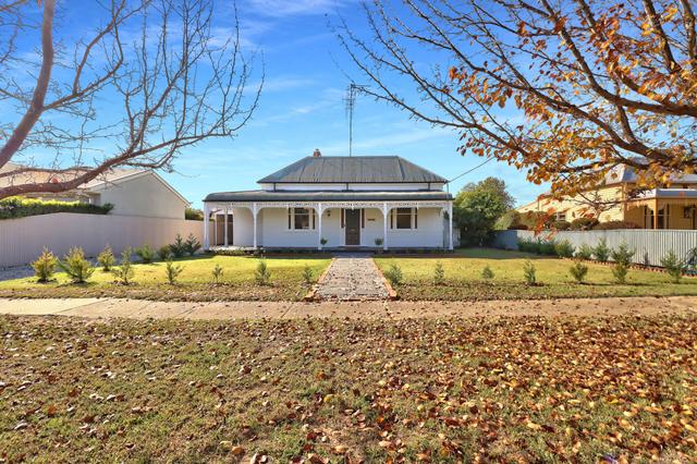 431 Cressy Street, NSW 2710