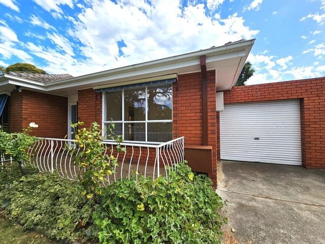 2/14 Wilson St, VIC 3163