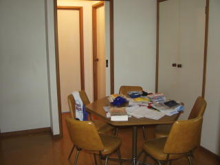 Casual dining (2003-08-27)