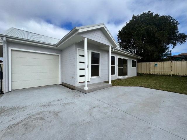 8A Joan Street, NSW 2320