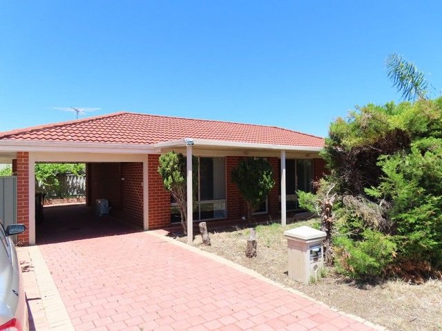 12 Parakeelya Rd, WA 6031