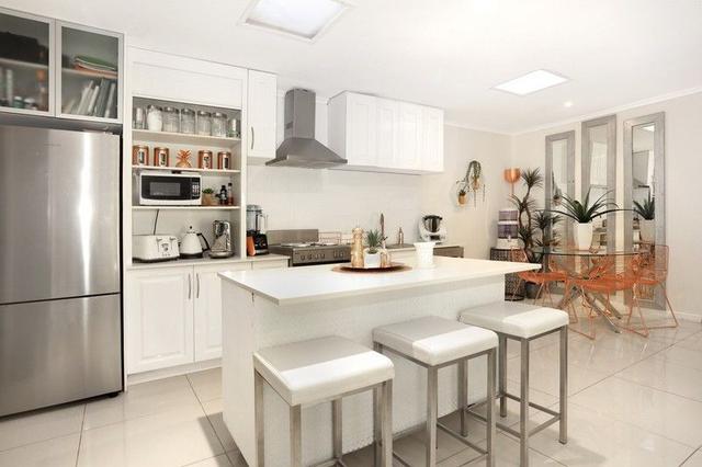 1/3 Metro Crescent, QLD 4210