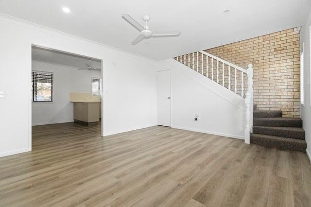 2/16 Hargreaves Street, QLD 4670