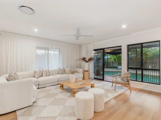 87 Honeyeater Drive, QLD 4220