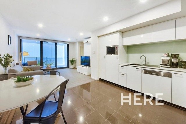 30/172 Railway Parade, WA 6007