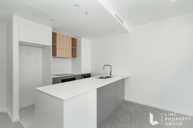 1109/104 Easty Street, ACT 2606