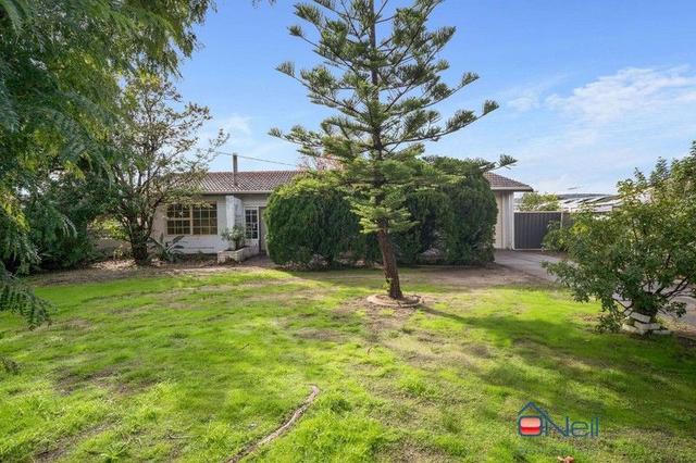 15 Lindy Way, WA 6111