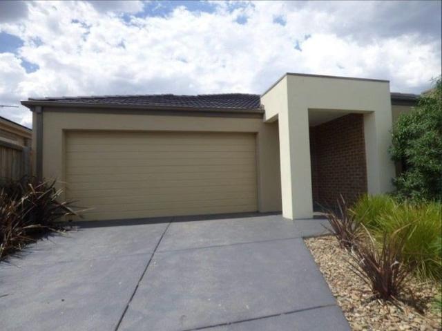 15 Tobago  Avenue, VIC 3030
