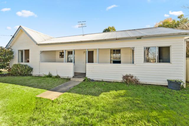 12 Araluen Street, NSW 2622