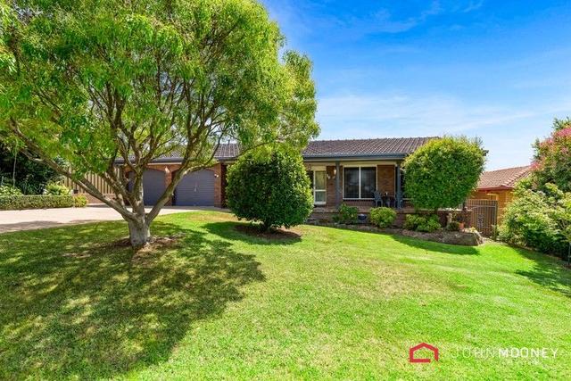 36 Merinda Crescent, NSW 2650