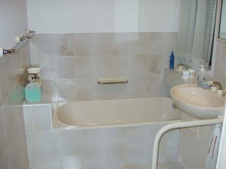 Bathroom (2004-07-21)