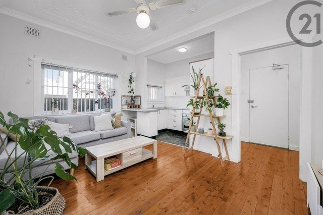 1/8 Paul Street, NSW 2022