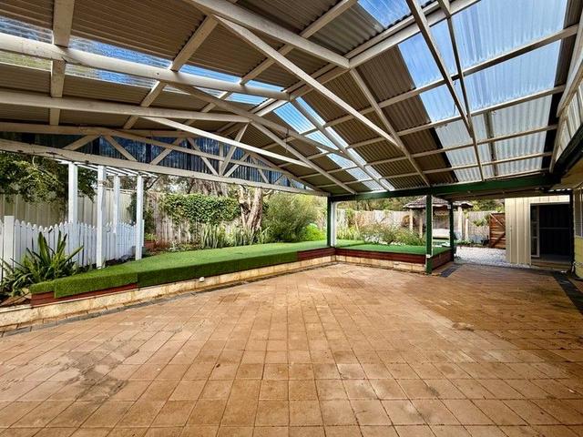 12 Pinkett Close, WA 6211