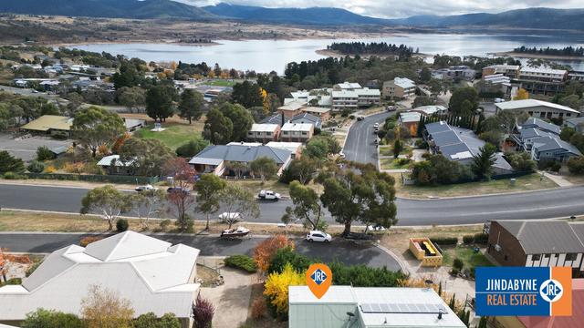 4/3 Penders Court, NSW 2627
