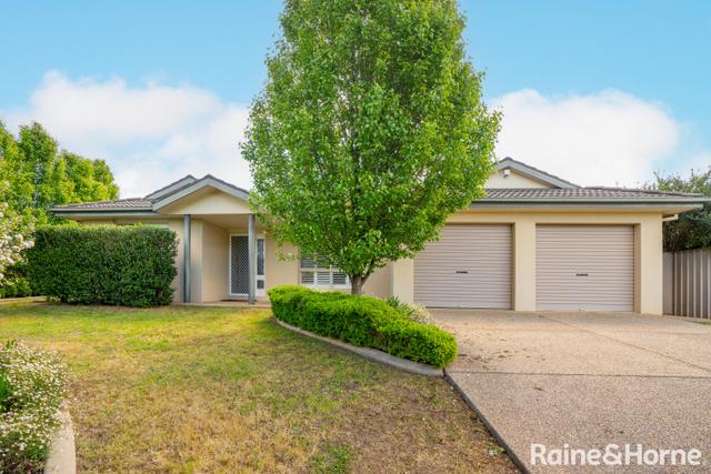 48 Tamar Drive, NSW 2650