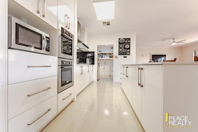 20 Lagoon Pass, WA 6171