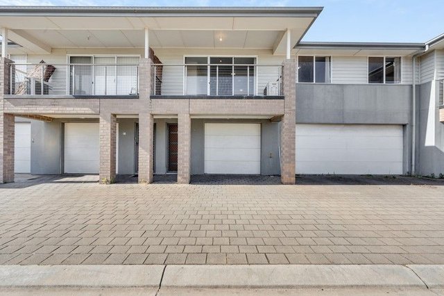 25 Centenary Circuit, SA 5114