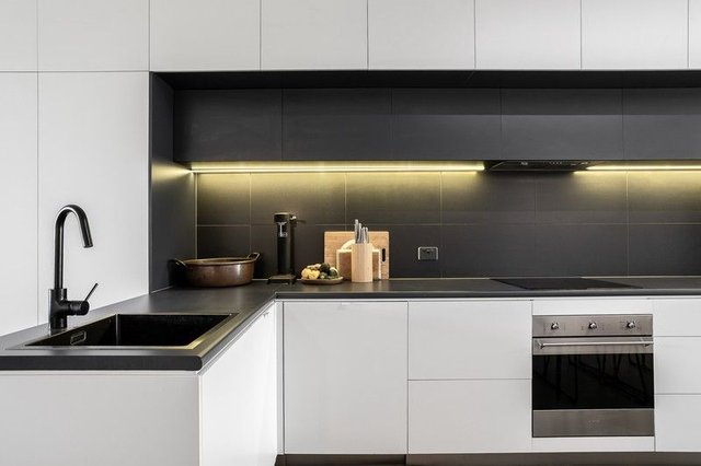 2 Yorktown Square, TAS 7250