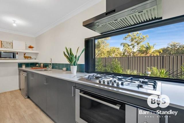 15 English View, WA 6230