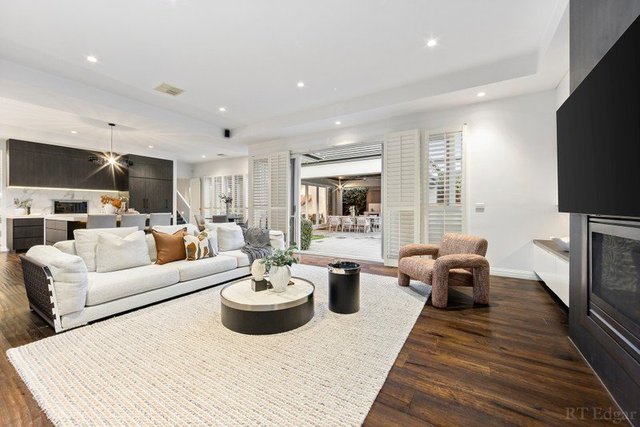 32 Parlington Street, VIC 3126