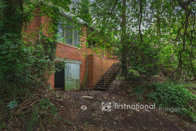 10 Titania Crescent, VIC 3785