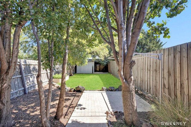 2/18 Crown Street, VIC 3028
