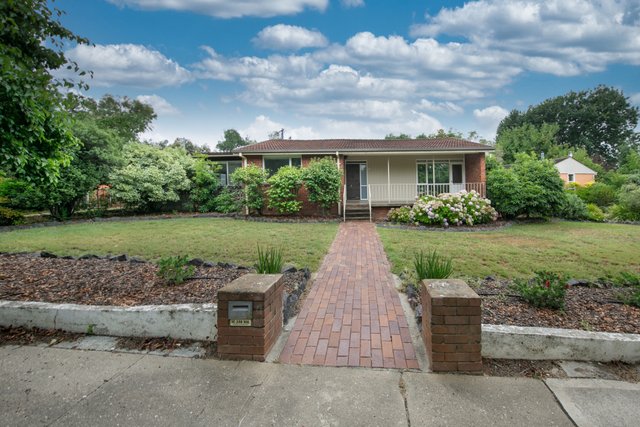12 Cassinia Street, ACT 2602