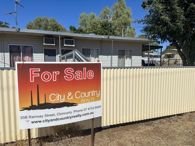 1&2/30 Alice St, QLD 4824